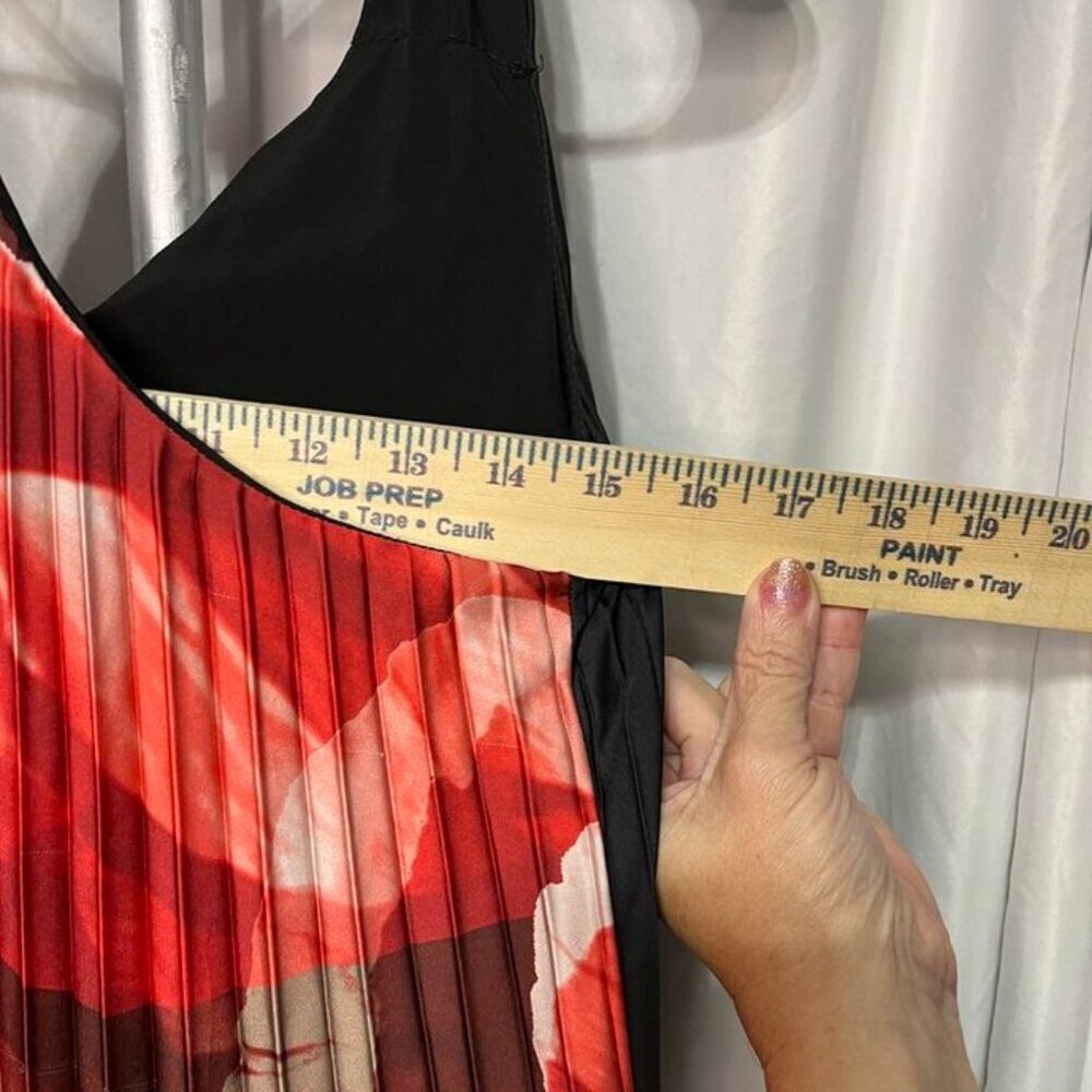 Socialite Sunburst Pleat Racerback Maxi Dress Black Red Floral V-Neck • EST ~XS - Picture 11 of 16